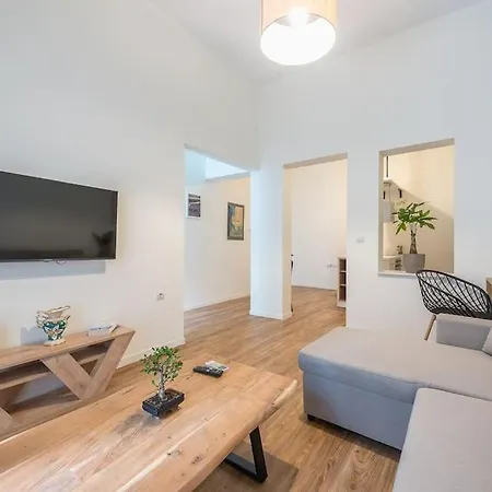 Apartment Zen-big Space, Pangrati Athen