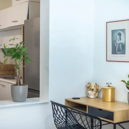 Zen-big Space, Pangrati * Athen